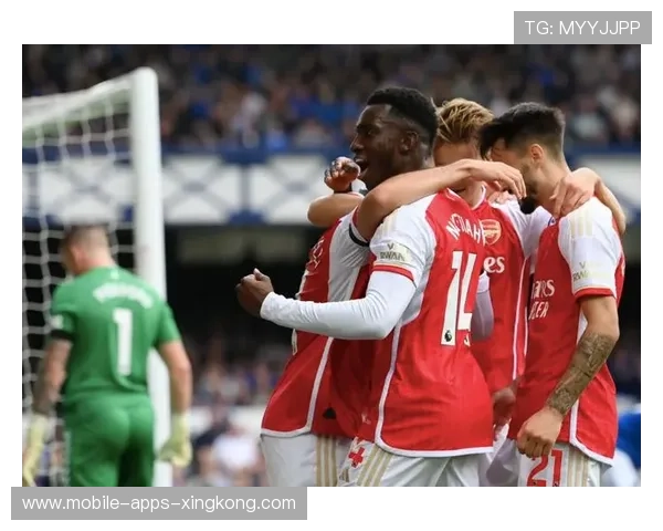 阿森纳替补上场立现价值，双线阵容深度获赞